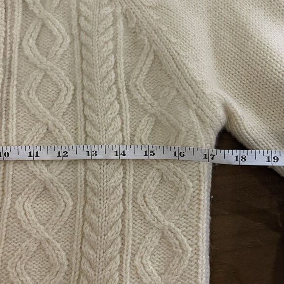 Vintage Women Hand Knit Fisherman Cable Knit Beige Cardigan Sweater Size M Cream - Picture 5 of 6